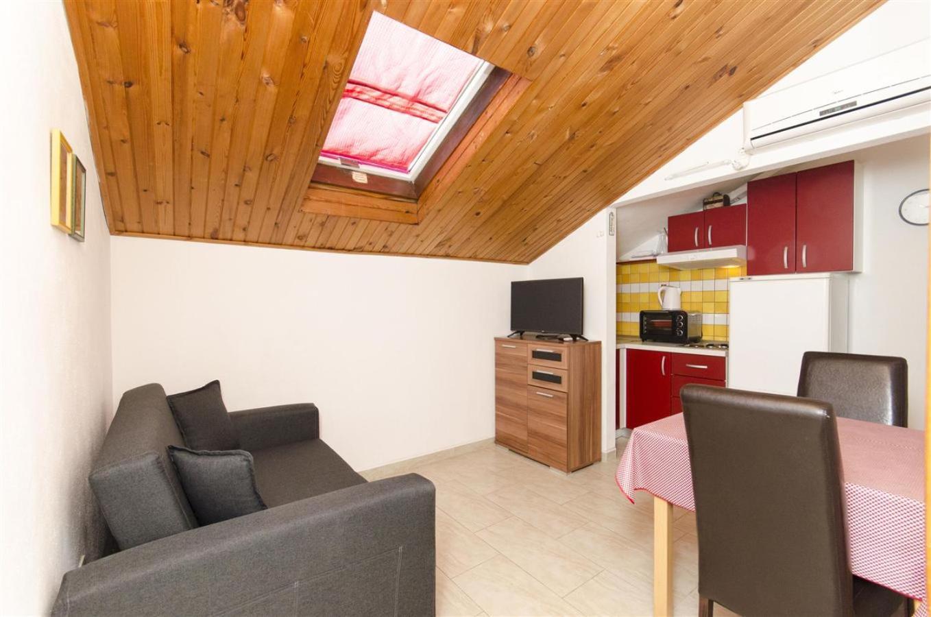 Apartmani Banic Postira Dış mekan fotoğraf