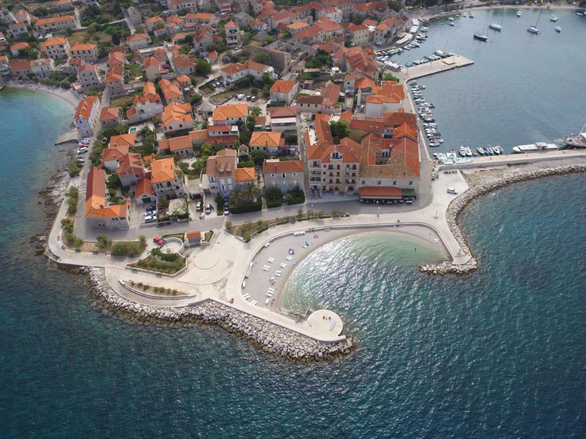 Apartmani Banic Postira Dış mekan fotoğraf